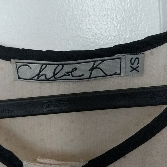 Polka dot & bow top - Picture 4 of 5